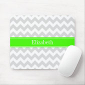 Lt Gray White Chevron Lime Green Name Monogram Muismat (Met muis)