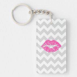 Lt Gray White Chevron, Roze lipstick Kiss Sleutelhanger