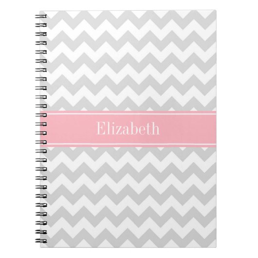 Lt Gray White Chevron Zigzag Pink Naam Monogram Notitieboek (Voorkant)