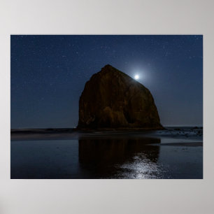 Lucht boven Haystack Rock   Cannon Beach, Oregon Poster