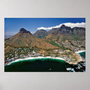 Luchtbeeld van Atlantische kuststrook met Clifton Poster
