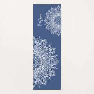 Luchtige witte mandala's blauw gepersonaliseerd ge yogamat