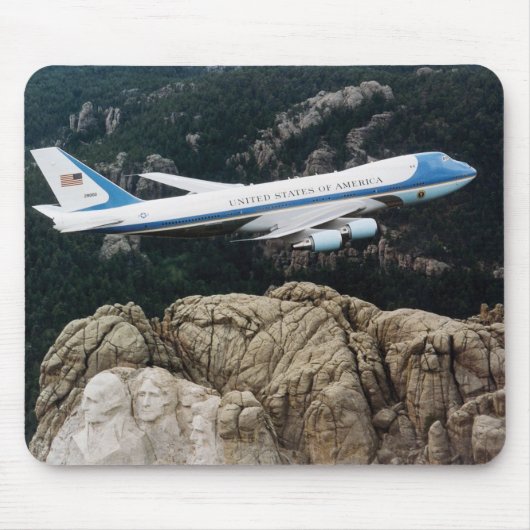 Luchtmacht Een vliegend over de Rushmore Mousepad Muismat (Voorkant)