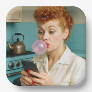 Lucille Ball sms'en op een mobiele telefoon Papieren Bordje