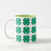 Lucky 4 Leaf Irish Clover mok met twee toon (Links)