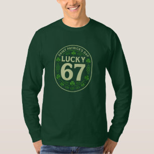 Lucky 67 – St. Patrick's Day Keltische Klaver Badg T-shirt