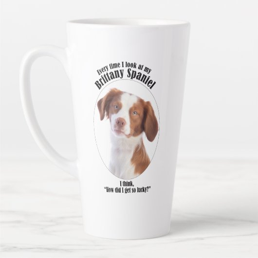 Lucky Brittany Spaniel Latte Mok (Links)