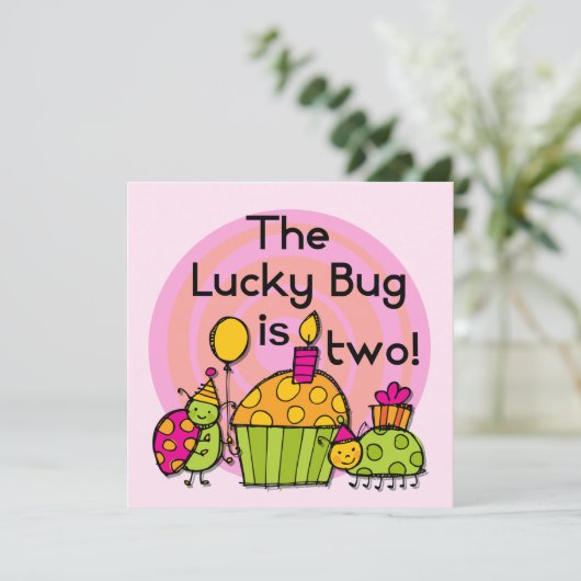 Lucky Bug Cupcake 2e Verjaardag T-shirts en gesche Kaart (Staand voorkant)