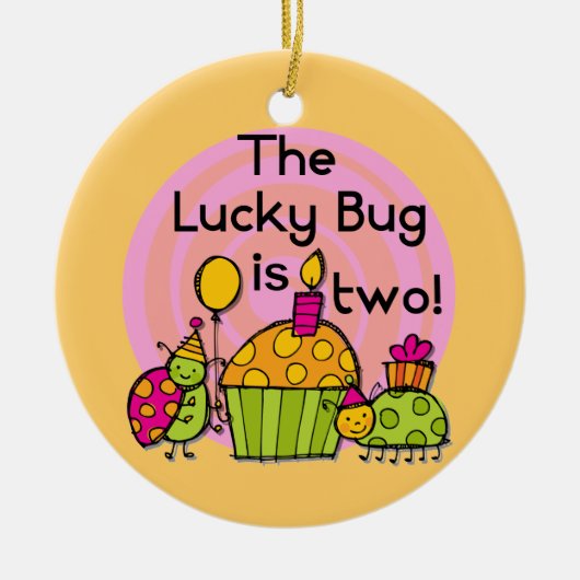 Lucky Bug Cupcake 2e Verjaardag T-shirts en gesche Keramisch Ornament (Voorkant)