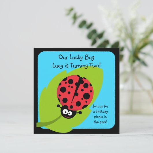 Lucky Bug Customisé Invitations d'anniversaire (Debout devant)