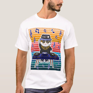 Lucky Cat Maneki Neko DJ Retro Music Art T-shirt