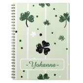 Lucky Clover St. Paddy's Clover Pattern & Stripes Notitieboek (Voorkant)