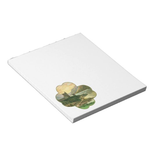 Lucky Gold Shamrock met een Iers Castle Notitieblok (Schuin)