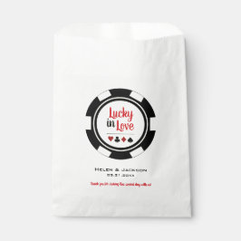 Lucky in Love Black Cream White Poker Chip Weddens Bedankzakje