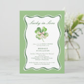 Lucky in Love Bridal Shower  Shamrock Invitation (Debout devant)