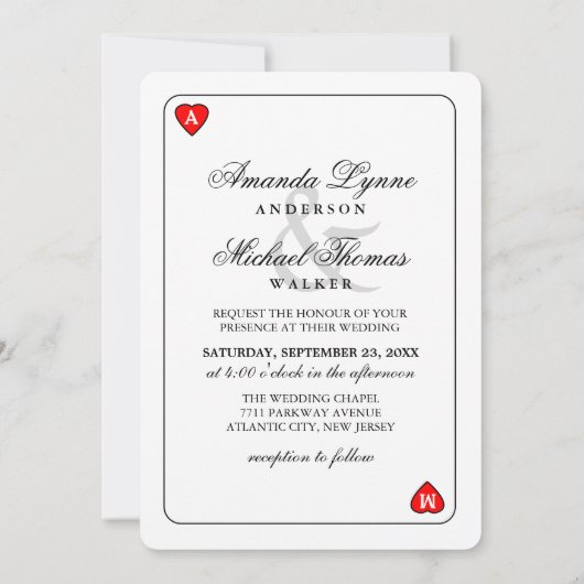 Lucky in Love - Coeurs jouer carte Wed Invitation (Dos)