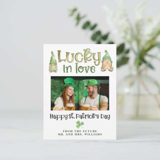 Lucky in Love | De datum van de bruiloft opslaan Aankondigingskaart (Staand voorkant)