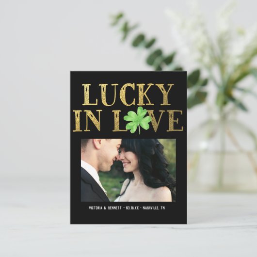 Lucky in Love | Enregistrer la carte postale Date (Debout devant)