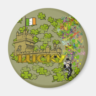 Lucky Leprechaun en Zijn Irish Castle Magneet