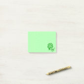 Lucky Shamrock Post-it® Notes (Op bureau)