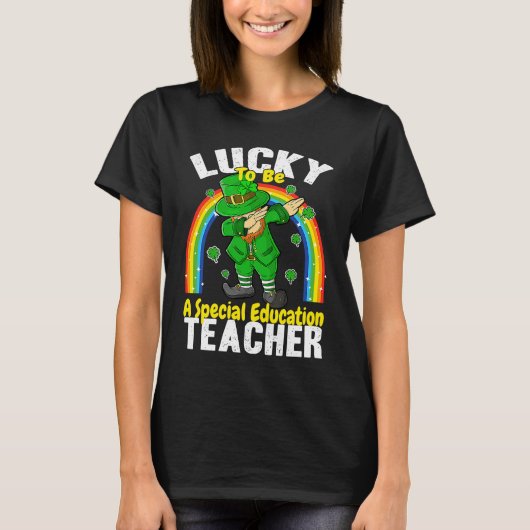 Lucky to be a Special Education Teacher St Patrick T-shirt (Voorkant)