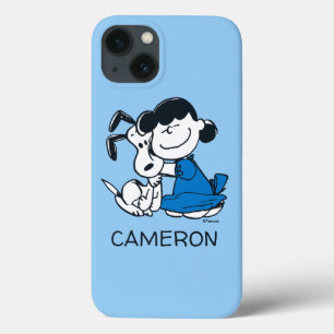 Lucy Hugging Snoopy iPhone 13 Hoesje
