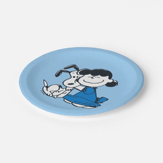 Lucy Hugging Snoopy Papieren Bordje (Gekanteld)