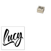 Lucy naam cursief decoratief script lettertype 	rubberstempel (Gestempeld)