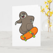 Luiaard als skater met skateboard kaart (Gele Bloem)
