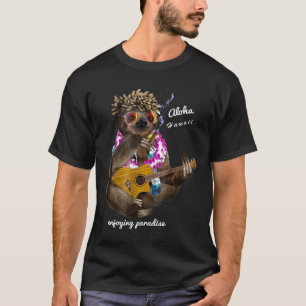 Luiaard in Aloha-shirt en Hawaii Lei-bloem T-shirt