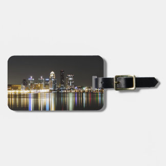 Luisville skyline 's nachts bagagelabel