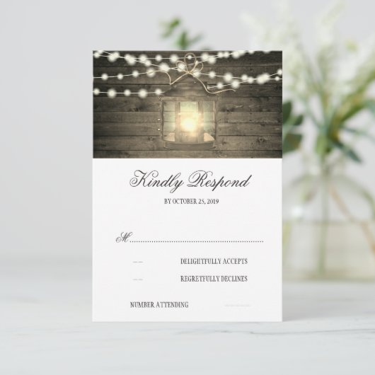 Lumières florales en bois rustique Mariage RSVP (Debout devant)