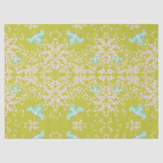 Luna Moth on Lime Tissuepapier