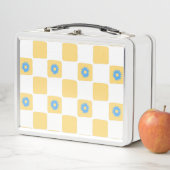 Lunch Box À damiers Jaune Blanc Avec Motif Fleur Bleu (En situation)