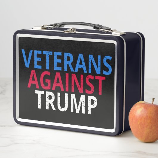 Lunch Box Anti-Trump - Les vétérans contre Trump (En situation)