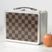 Lunch Box Brun foncé et damier de Quincy (En situation)