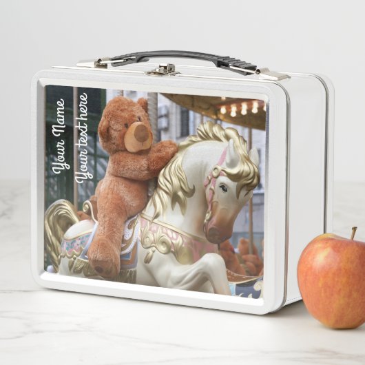 Lunch Box Carrousel avec ours en peluche (En situation)