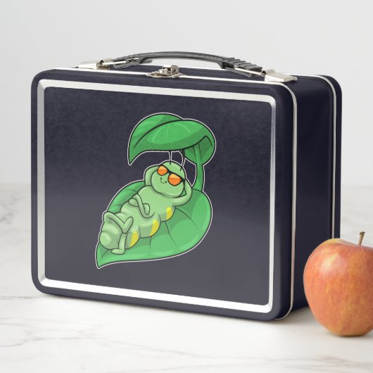 Lunch Box Caterpillar avec feuille (En situation)