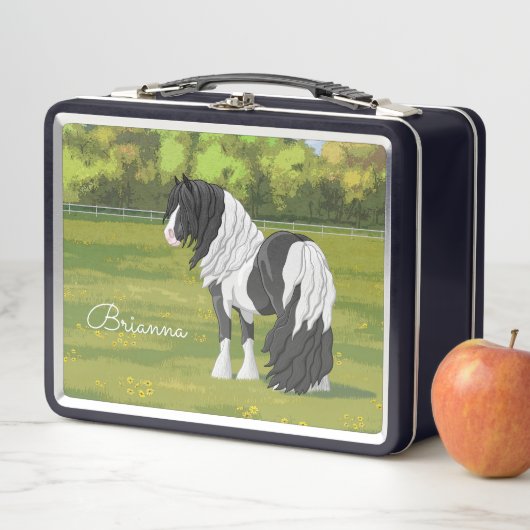 Lunch Box Cheval d'équipage du Pinto noir Piebald Gypsy Vann (En situation)