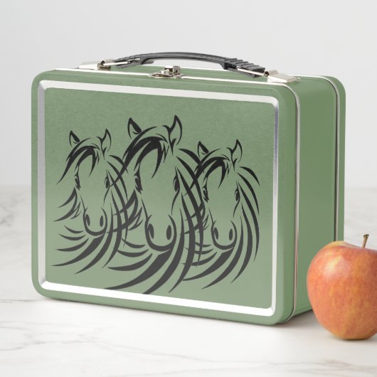 Lunch Box Cheval noir sur vert (En situation)