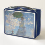 Lunch Box Claude Monet Femme à l'ombrelle Beaux-Arts<br><div class="desc">"Femme à l'omrelle - Madame Monet et son fils" (1875) est un chef-d'œuvre par excellence de Claude Monet, le père de l'impressionnisme français. Ce tableau emblématique capture un moment estival fugace alors que son épouse Camille et son fils Jean se promènent à travers une prairie inondée de soleil. Monet utilise...</div>