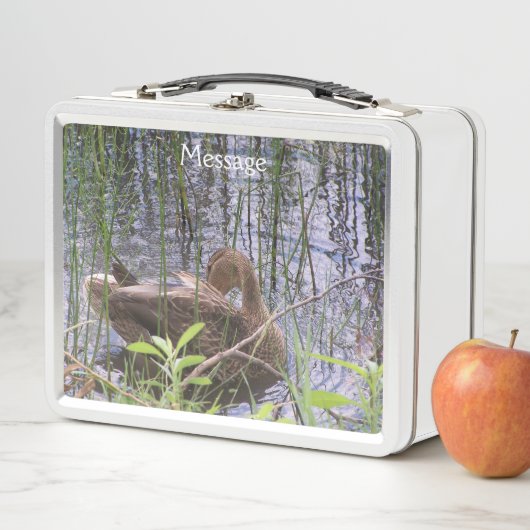 Lunch Box Closeup photo of a duck (En situation)