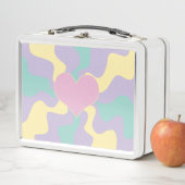 Lunch Box Coeur - Pastel rose, jaune, violet et vert (En situation)