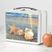 Lunch Box Coquillages marins et étoiles de mer sur la plage (En situation)