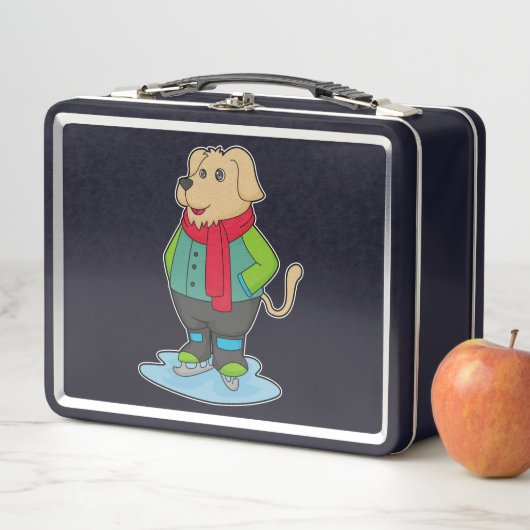 Lunch Box Dog at Ice skating with Ice skates (En situation)