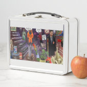 Lunch Box Dôme de fer (En situation)