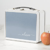 Lunch Box Dusty Blue minimaliste moderne Monogramme élégant (En situation)