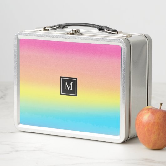 Lunch Box Ecole Monogramme Arc-en-ciel (En situation)