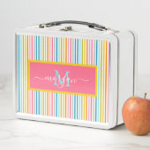 Lunch Box Été Arc en ciel rayures Monogramme Script (En situation)