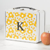 Lunch Box Fleur marguerite jaune ajouter monogramme mus (En situation)
